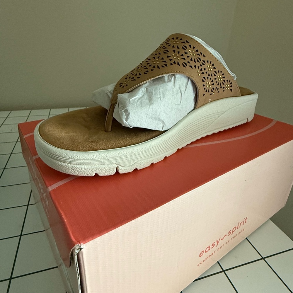 Easy Spirit Tan Slip-On Sandals